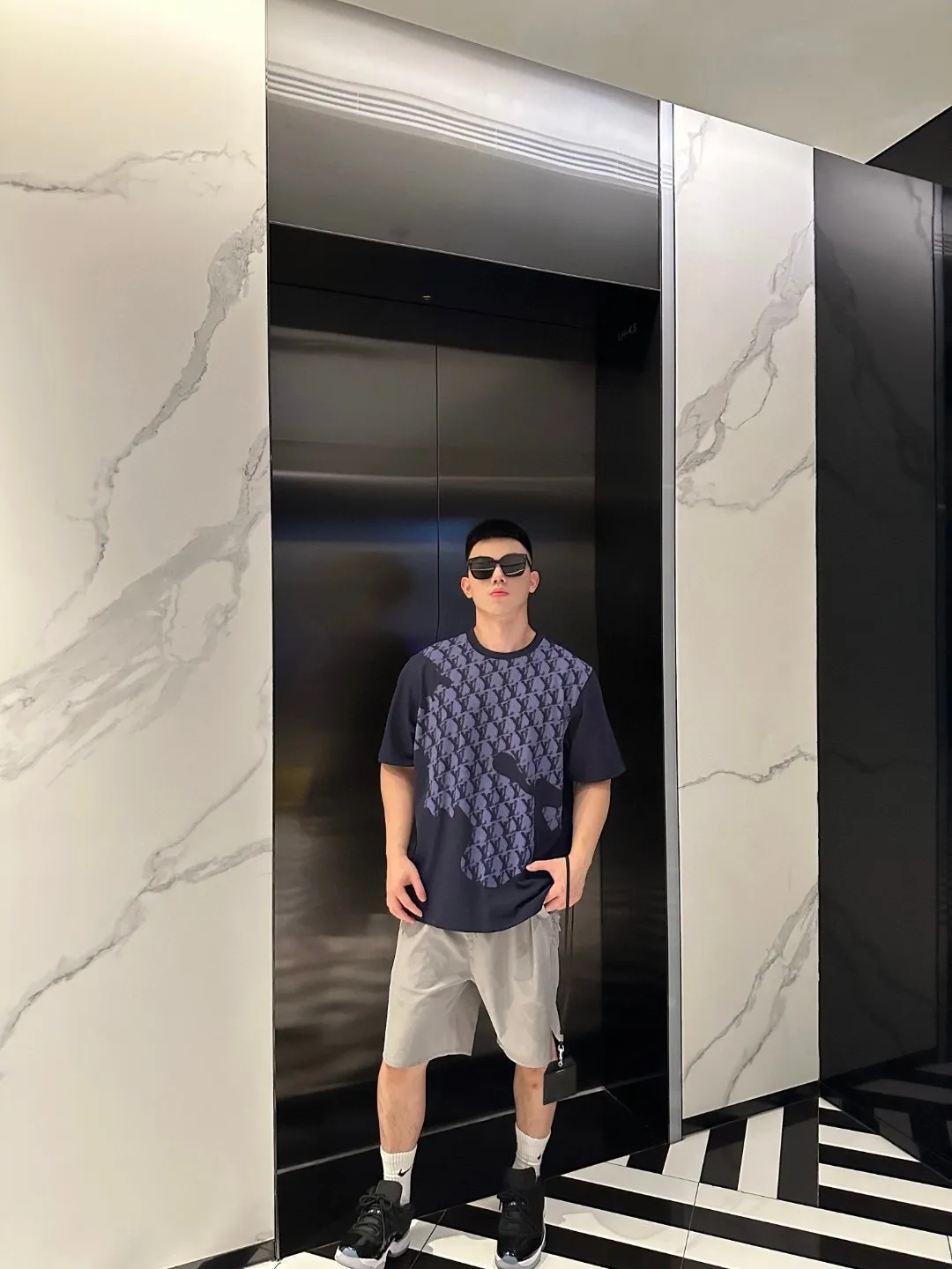 Louis Vuitton/ Blue